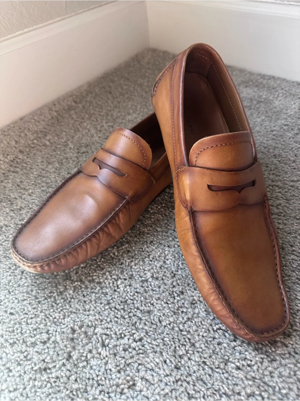 Magnanni hand polished